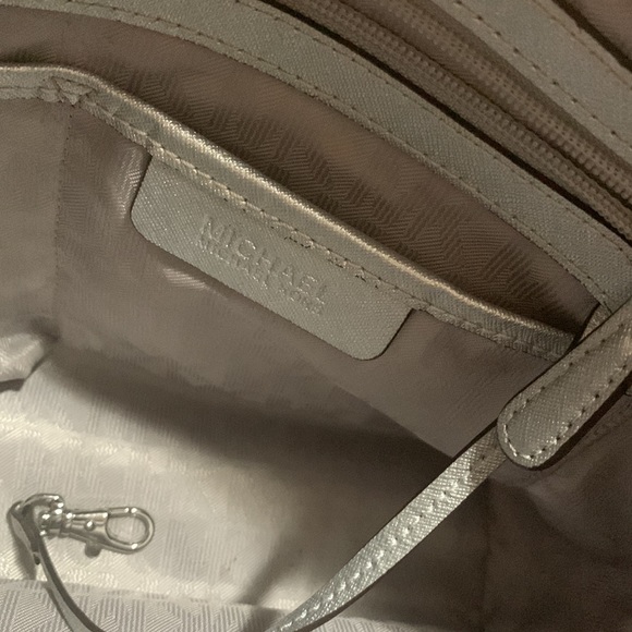 Michael Kors Silver Purse- Divided compartments. Roomie but not overly big! - Picture 4 of 9